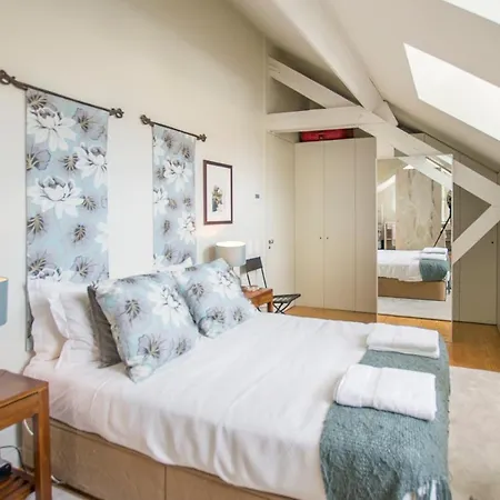 Villa Santo Amaro Sleeps 12 With Pool Air Con And Wifi